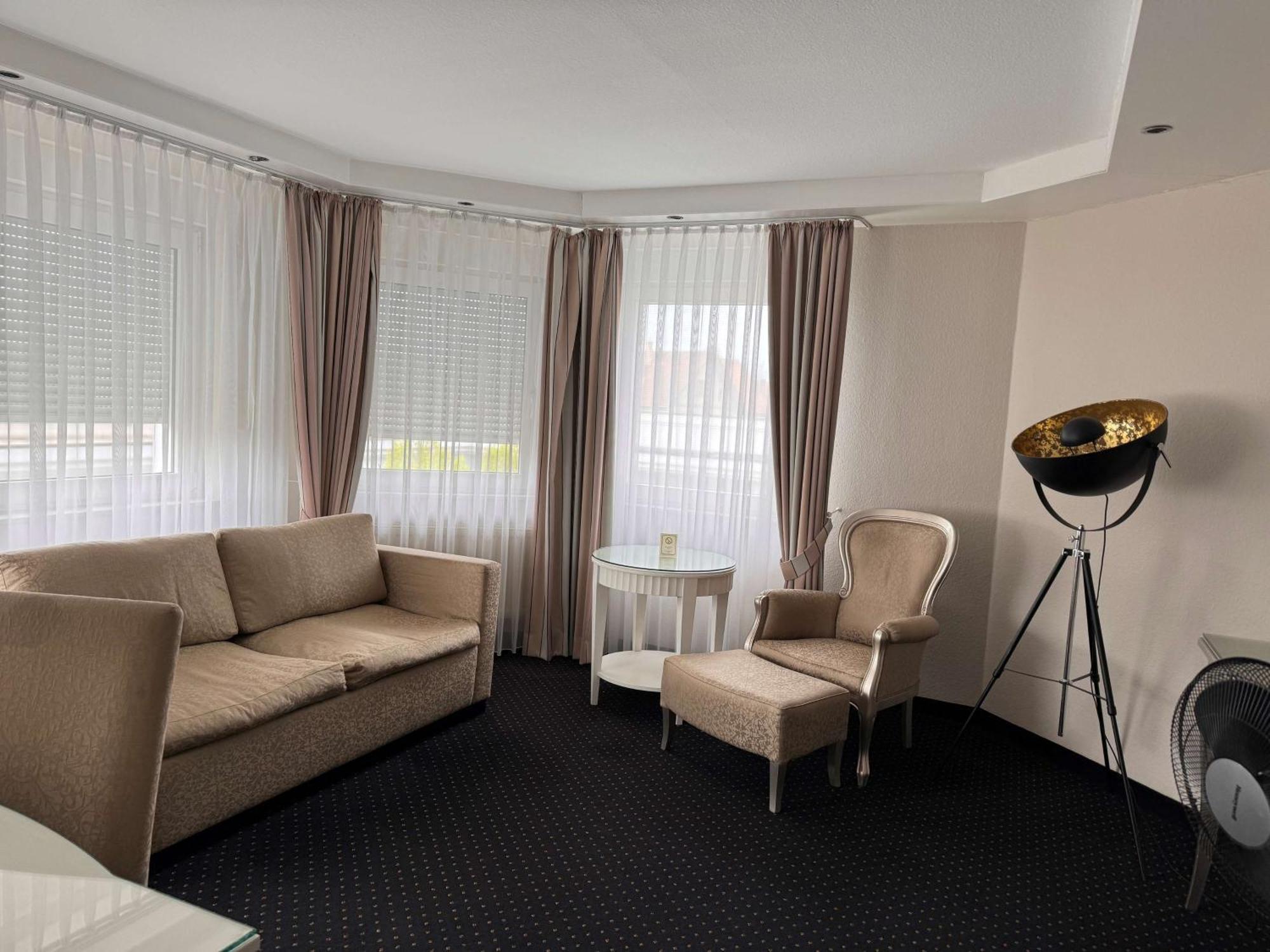 Hotel & Restaurant Schoenau ไพเนอ ภายนอก รูปภาพ